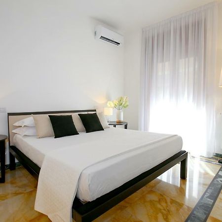 Starhost - Golden Suite Salerno Dış mekan fotoğraf