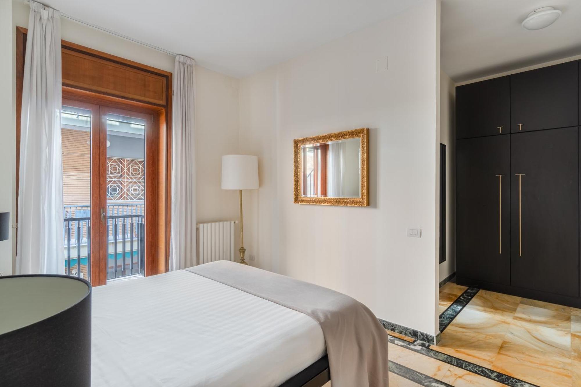 Starhost - Golden Suite Salerno Dış mekan fotoğraf