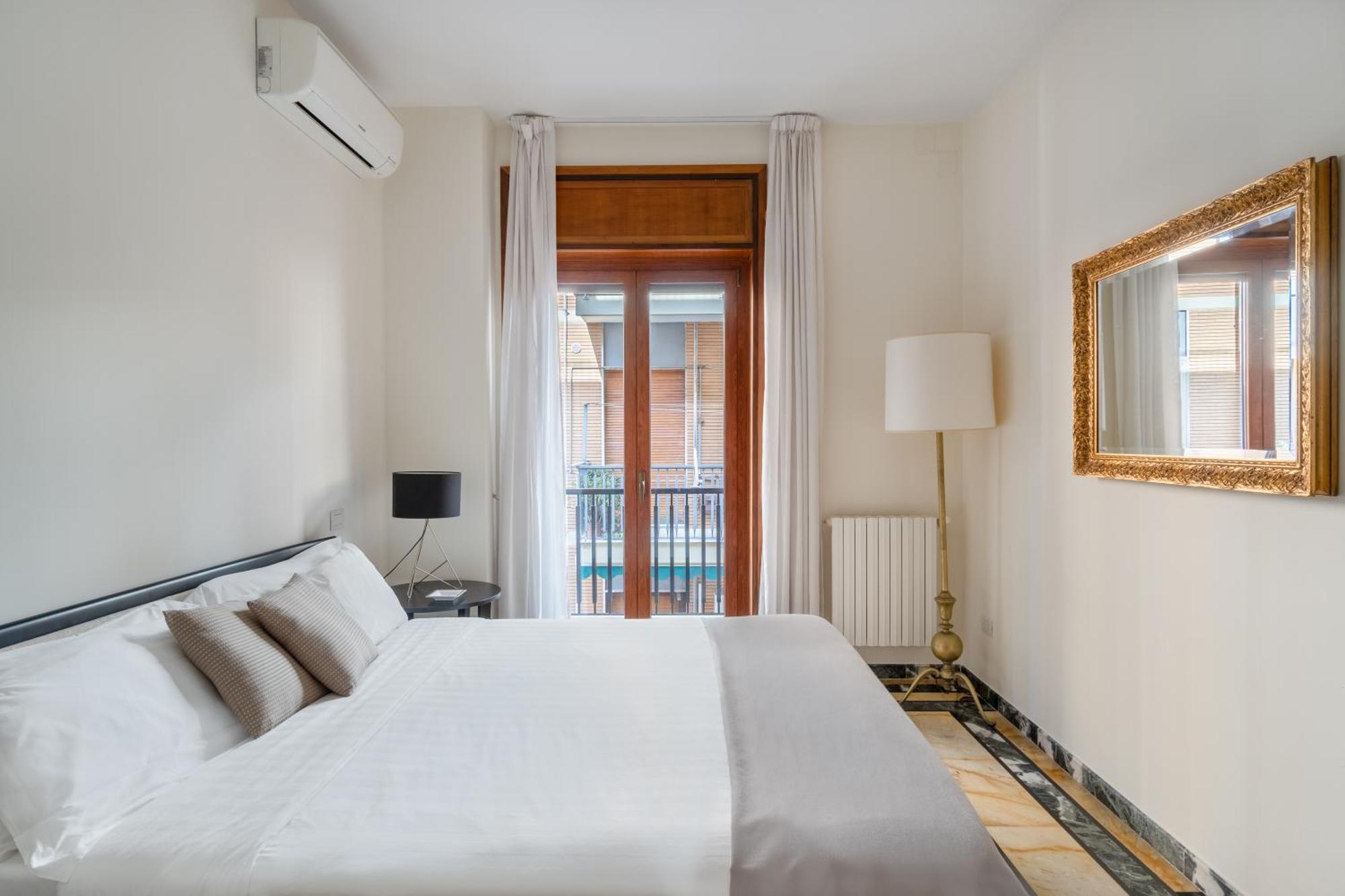 Starhost - Golden Suite Salerno Dış mekan fotoğraf