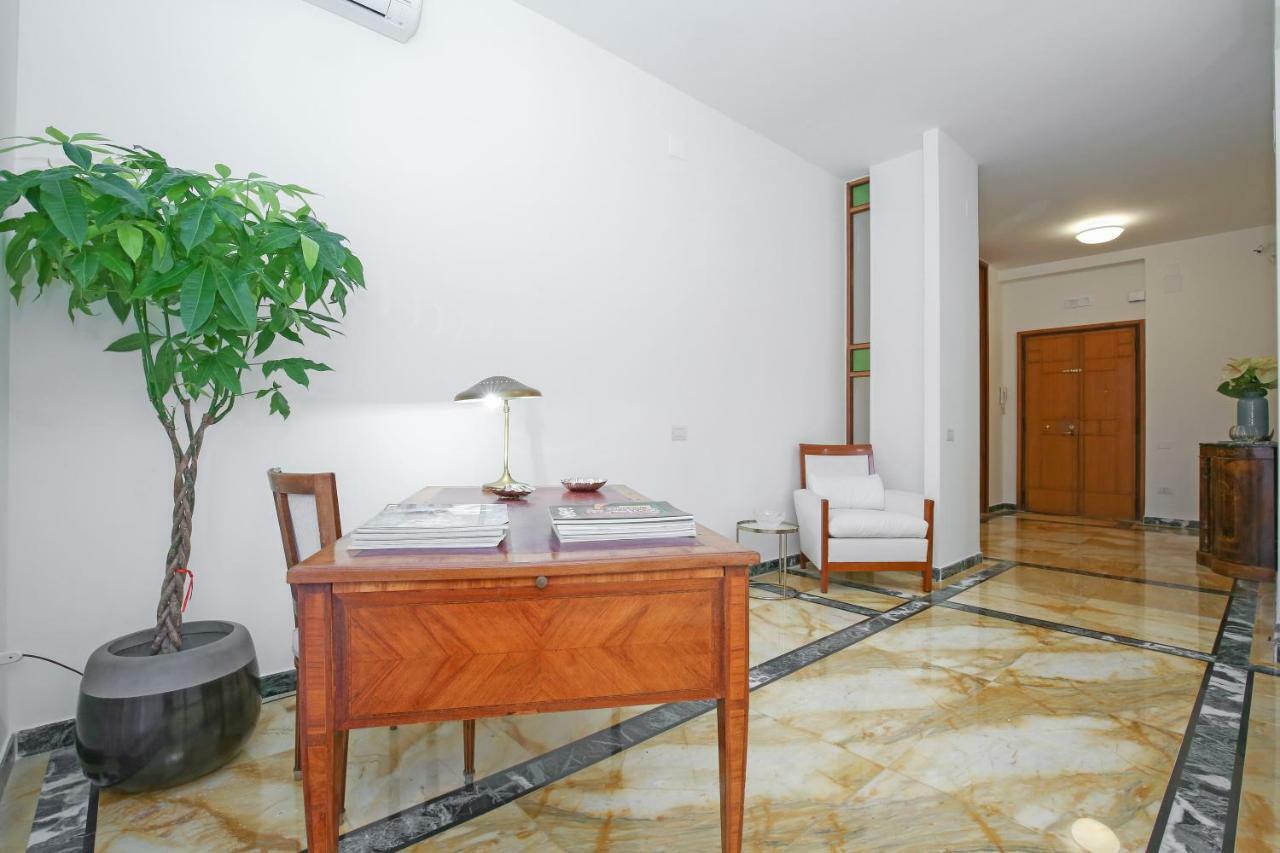 Starhost - Golden Suite Salerno Dış mekan fotoğraf
