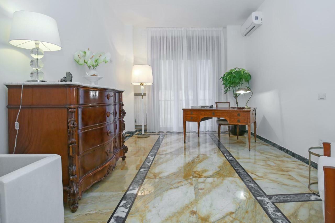 Starhost - Golden Suite Salerno Dış mekan fotoğraf