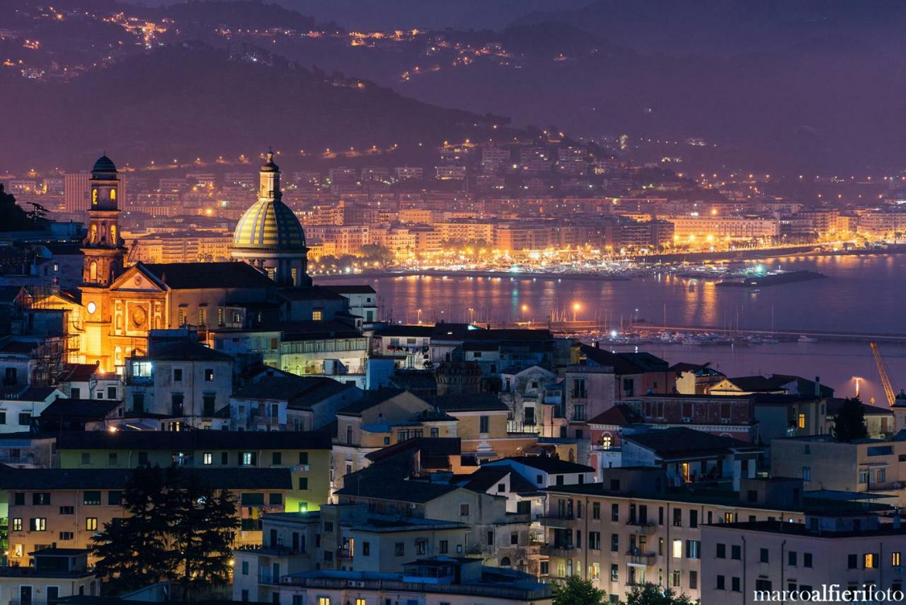 Starhost - Golden Suite Salerno Dış mekan fotoğraf